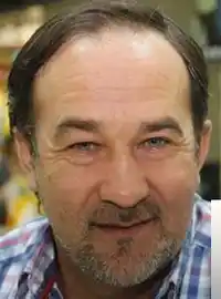 Arslanbek Sultanbekov – Dombıra Albüm Kapağı