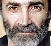 Cengiz Özkan – Bir Ay Doğar