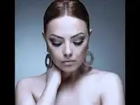 Ebru Gündeş – Çok Mu Gördünüz