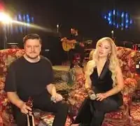 Ekin Uzunlar – Enkaz ft Kimbureyhan