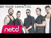 Emre Aydın – Bir Pazar Kahvaltısı ft Model