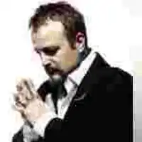 Harun Kolçak – Gitme Seviyorum (feat Tan Taşçı) Albüm Kapağı