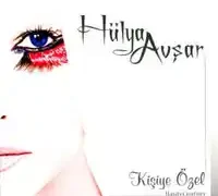 Hülya Avşar – Sensiz Kaldım İnan ki
