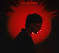 Kaan Malkoç – Kimse Bir Ben Değil