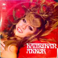 Kamuran Akkor – İkimiz Bir Fidanız Albüm Kapağı