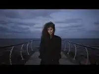 Mela Bedel – Ben Değilim