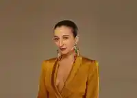 Melike Şahin – Pusulam Rüzgar (feat Mert Demir)