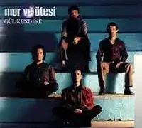 Mor Ve Ötesi – Daha Mutlu Olamam