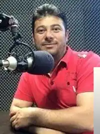 Seyda Perinçek – Avaşin Albüm Kapağı