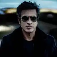 Teoman – iki Yabancı Albüm Kapağı