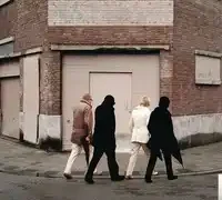 Yüzyüzeyken Konuşuruz – Boş Gemiler